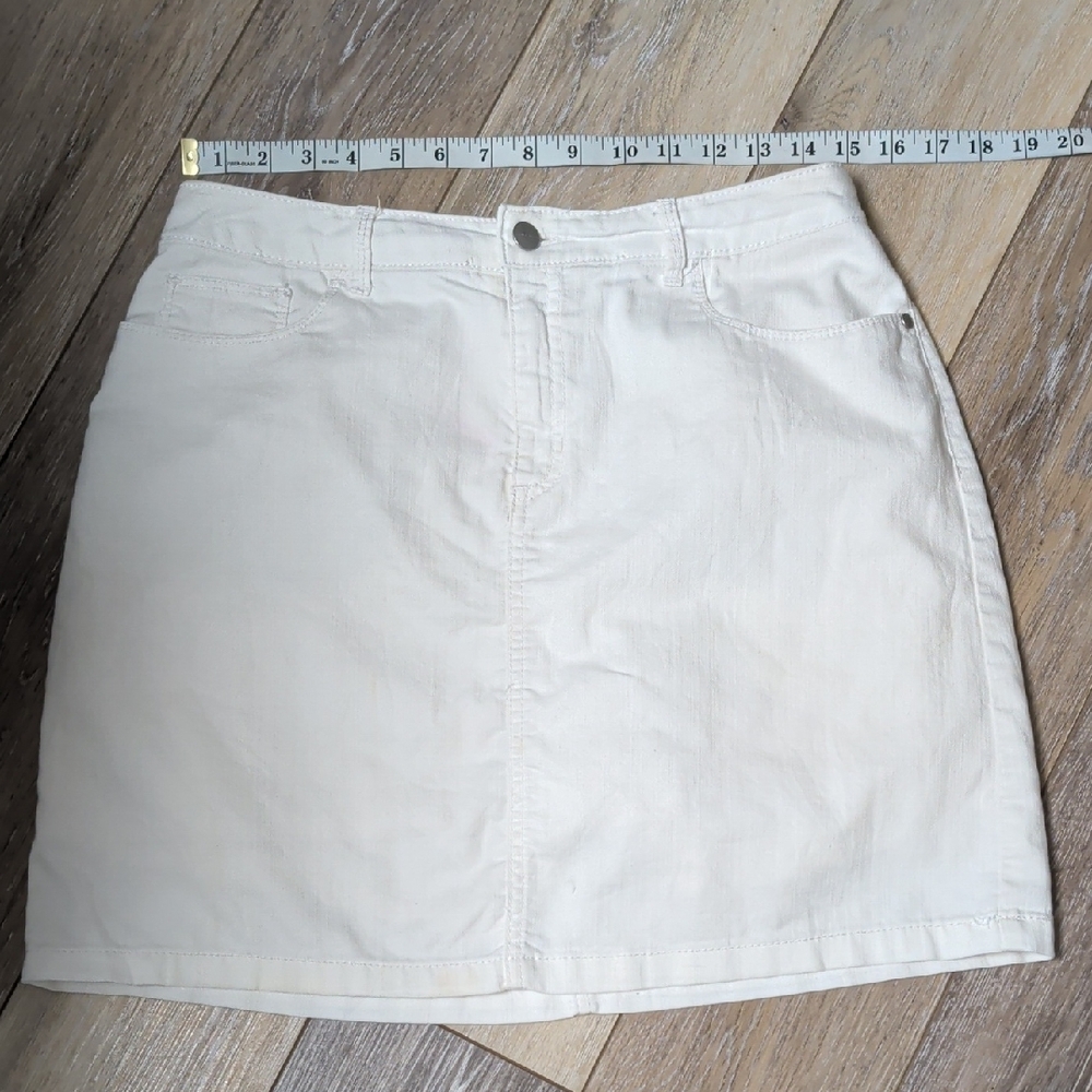 croft & barrow Cream Mini Skirt